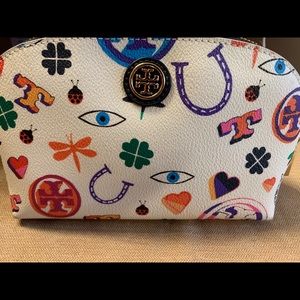 Tory Burch Accessory/Make Up Bag-Luck Pettern